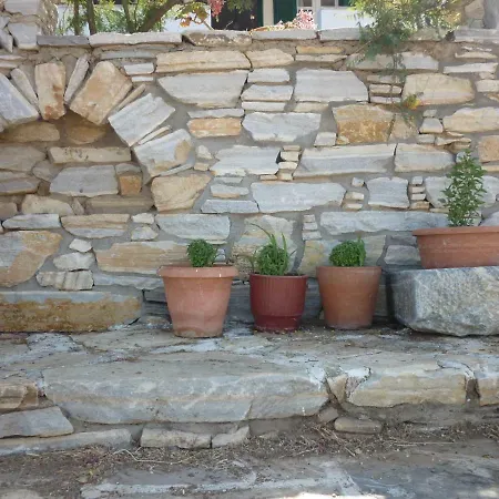 Manolis Farm Guest house