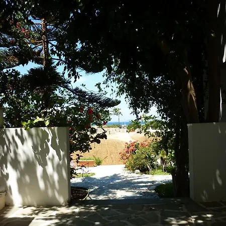 ゲストハウス Manolis Farm Aliko Beach